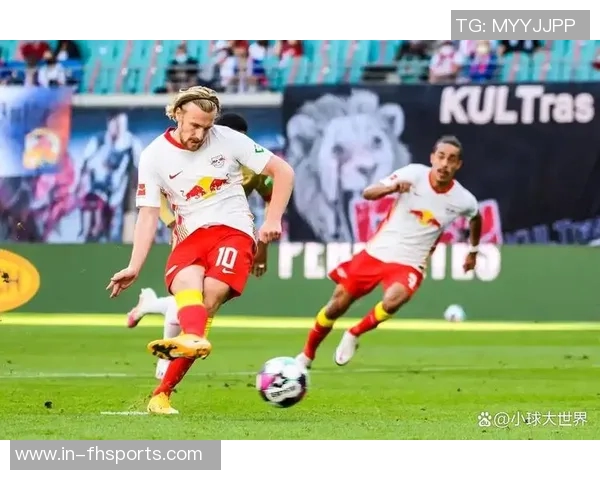 开场即发威鲍姆加特纳精彩垫射助莱比锡暂时领先多特